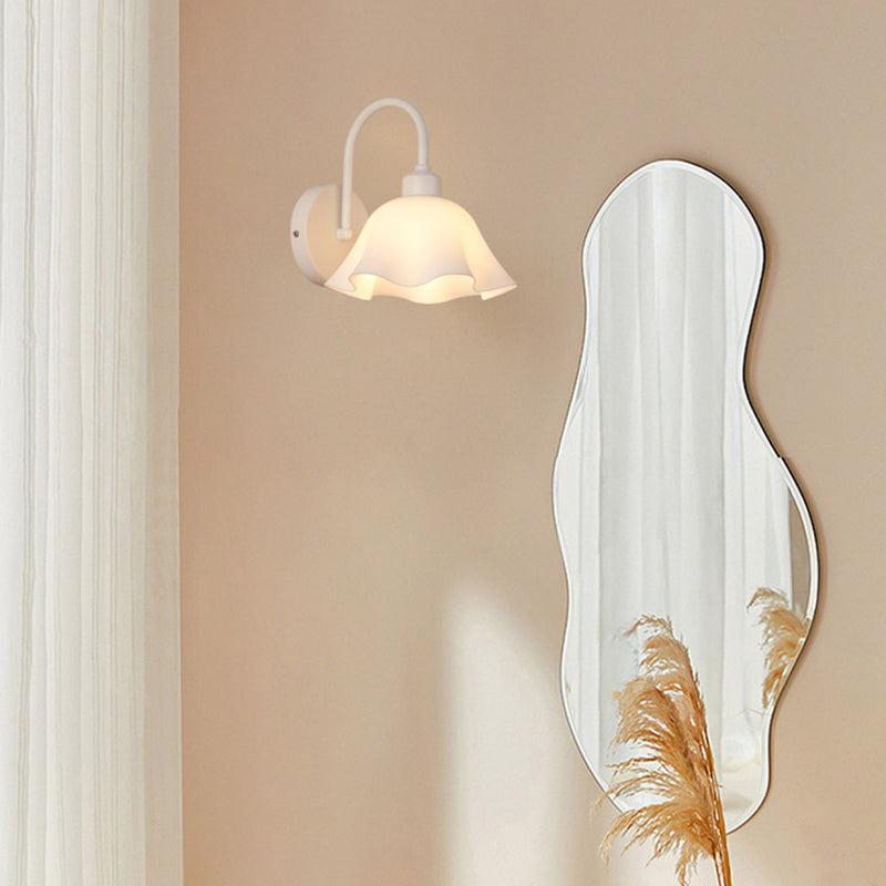 Nordic Style Iron Vanity Light White Geometry Shape Vanity Lamp for Shower Room