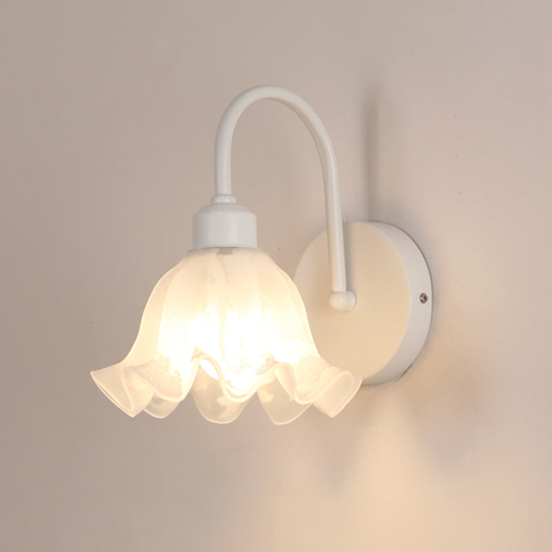 Nordic Style Iron Vanity Light White Geometry Shape Vanity Lamp for Shower Room