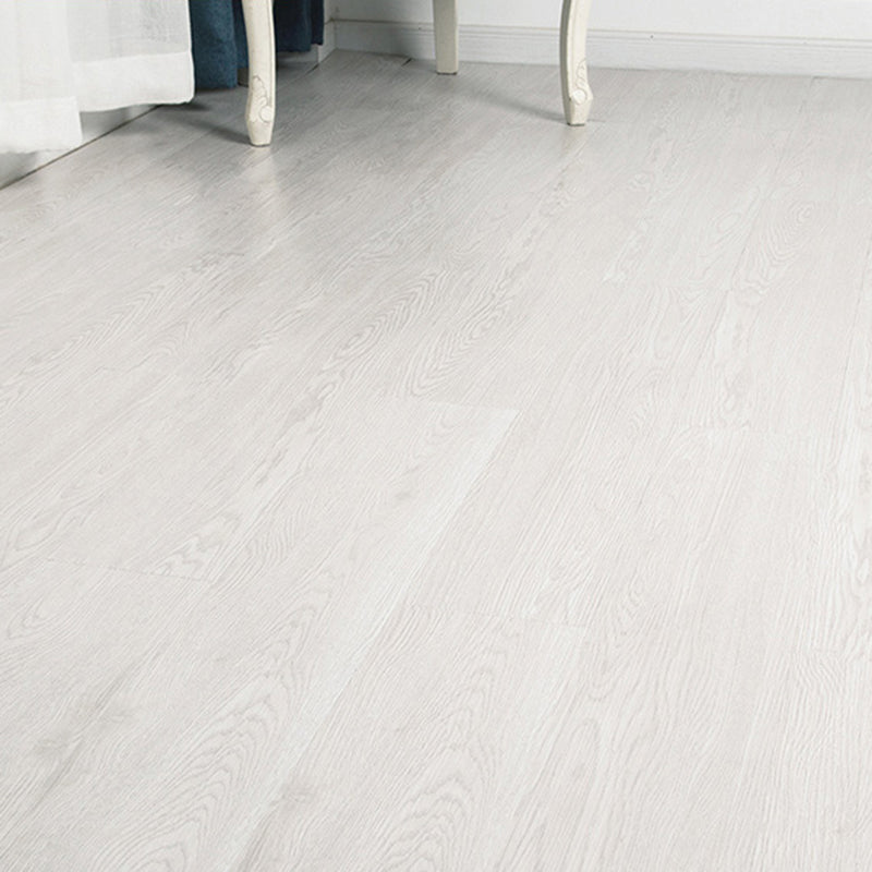 Smooth PVC Flooring Peel and Stick Wood Look Rectangle Vinyl Flooring