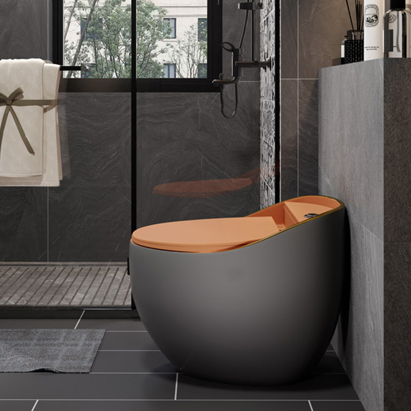 Modern Style Ceramic Flush Toilet All-In-One Toilet Bowl for Washroom