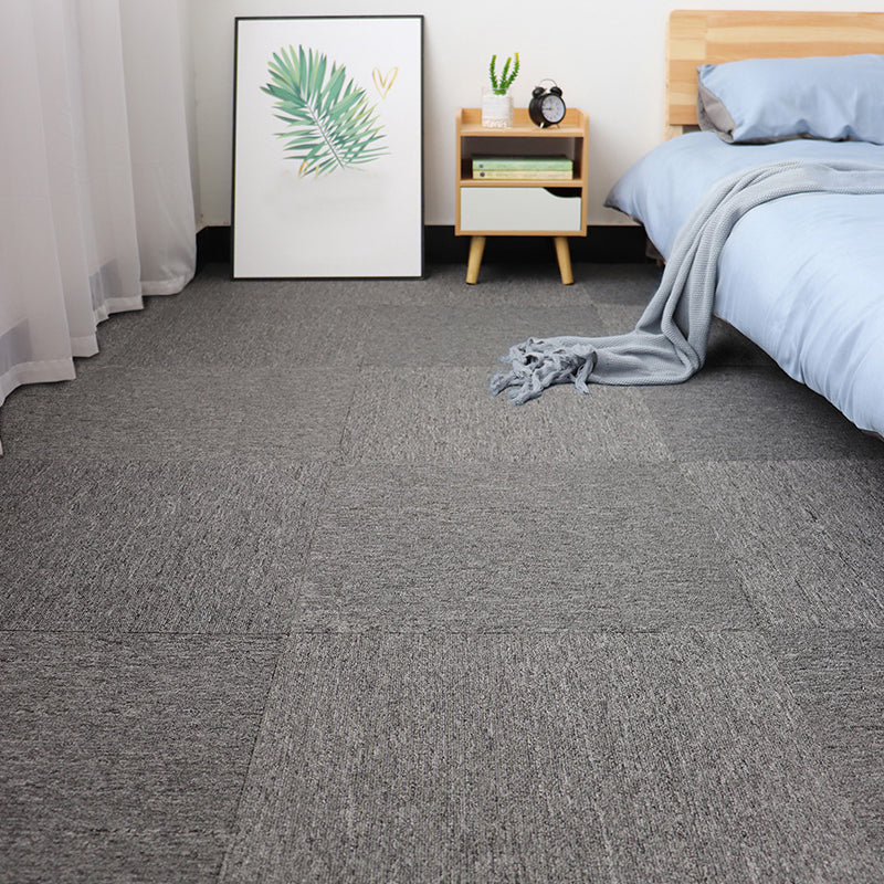 Modern Carpet Floor Tile Self Adhesive Level Loop Stain Resistant Carpet Tile