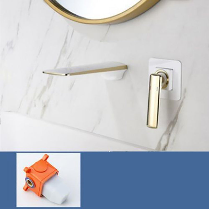 Modern Bathtub Faucet Copper Fixed Lever Handle Wall Mounted Bathroom Faucet