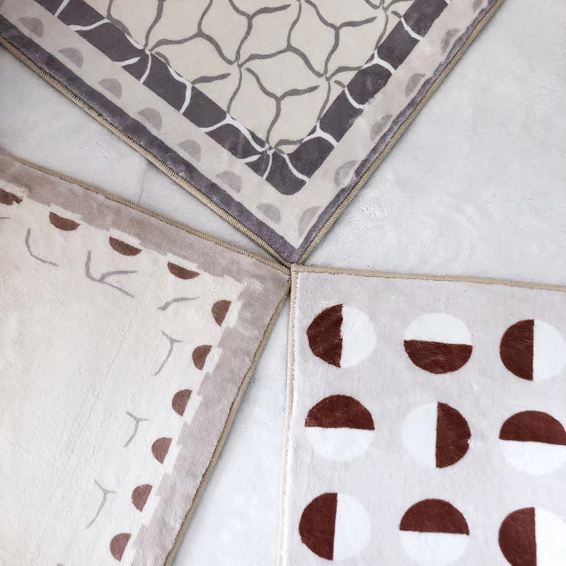 Apricot Modern Rug Pattern Polyester Rug Washable Rug for Drawing Room