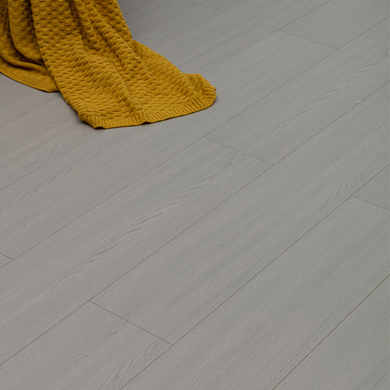 Traditional Laminate Flooring Scratch Resistant 15mm Thickness Laminate Floor