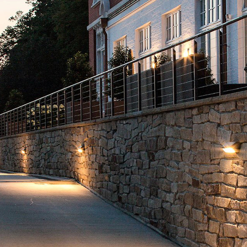 Modern LED Aluminum Wall Light in Matte Black Finish Wall Sconce