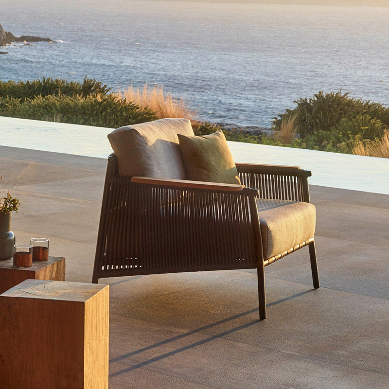 Industrial Metal Frame Outdoor Patio Sofa Wiht UV Resistant White Cushion