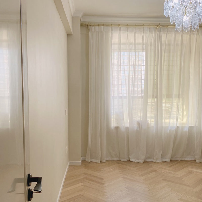 Click-Locking Plank Flooring Solid Wood Contemporary Hardwood Deck Tiles