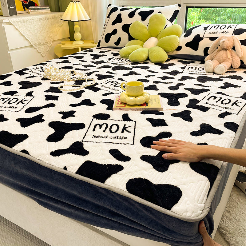 Modern Fitted Sheet Cartoon Print Wrinkle-Free Fade Resistant Flannel Fitted Sheet