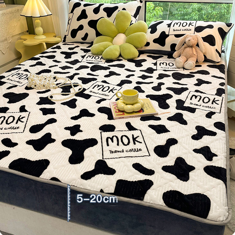 Modern Fitted Sheet Cartoon Print Wrinkle-Free Fade Resistant Flannel Fitted Sheet