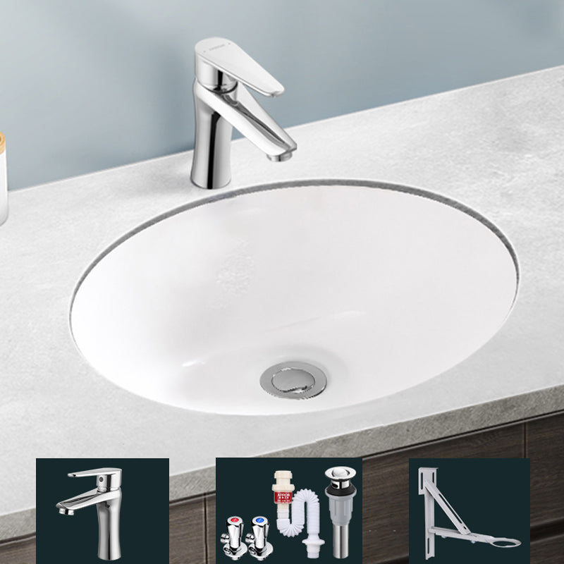 Modern Porcelain Bathroom Sink in White with Overflow Undermount Sink