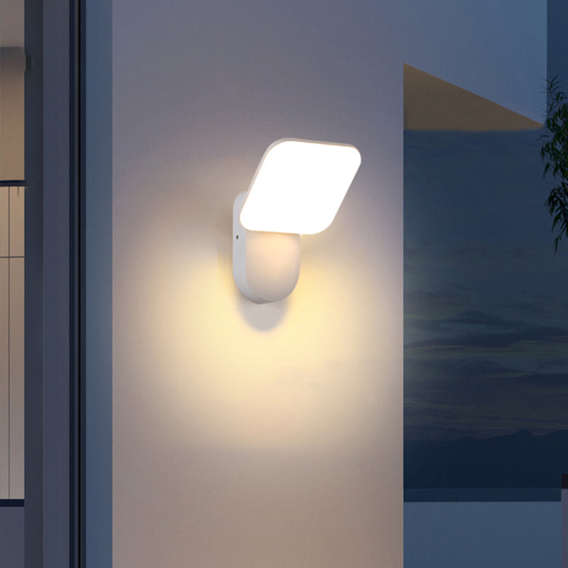 Simple Wall Sconce Waterproof Outdoor Sconce Light Fixture with Metal