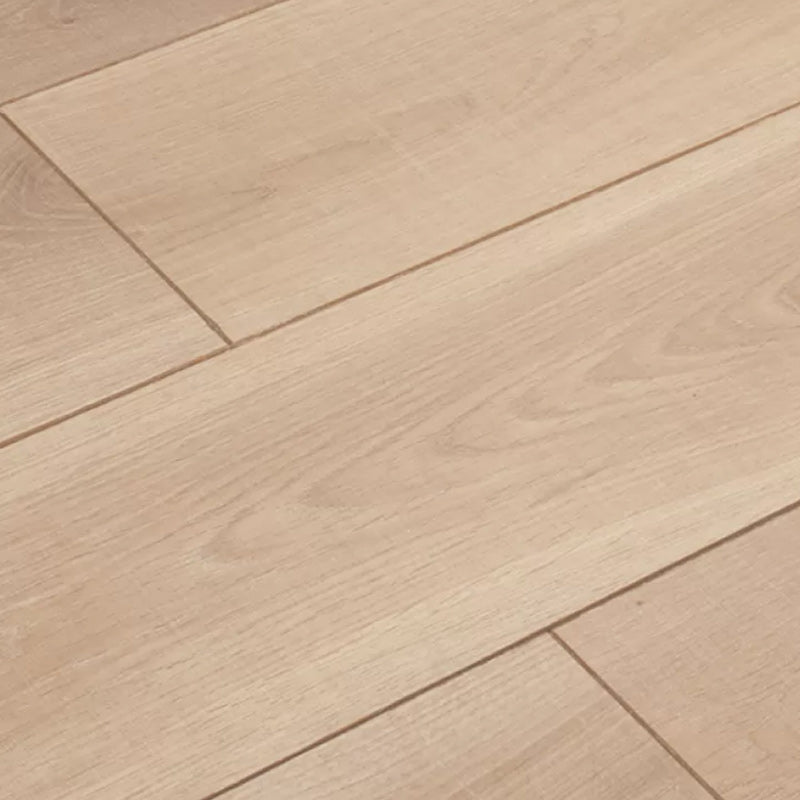 Tradition Pine Wood Hardwood Flooring Smooth Waterproof Flooring