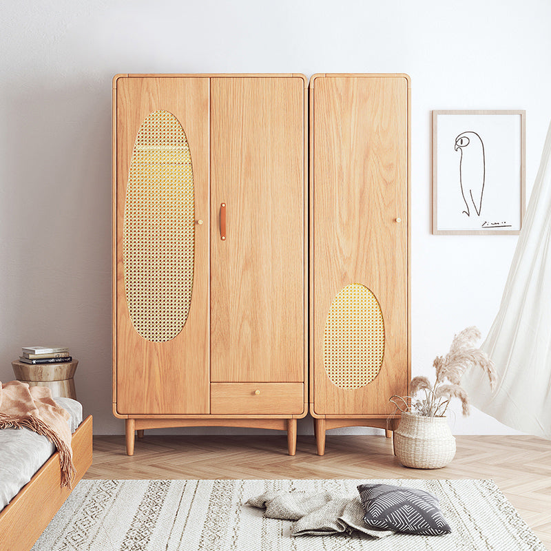 Freestanding Solid Wood Wardrobe Modern Wardrobe with Legs in Natural