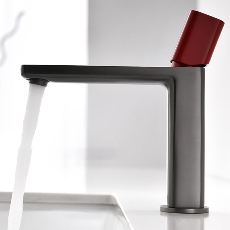 Modern Bathroom Sink Faucet with Single Handle Brass Square Faucet