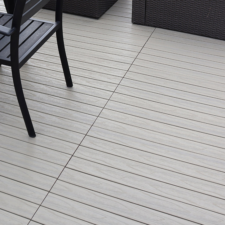 Square Snapping Patio Flooring Composite Tiles Striped Pattern Tile Set