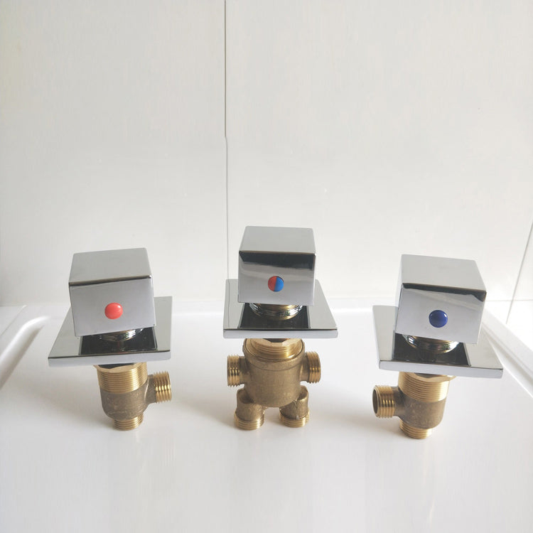 Deck Mounted Copper Roman Tub Faucet Low Arc Roman Tub Faucet Set in Chrome