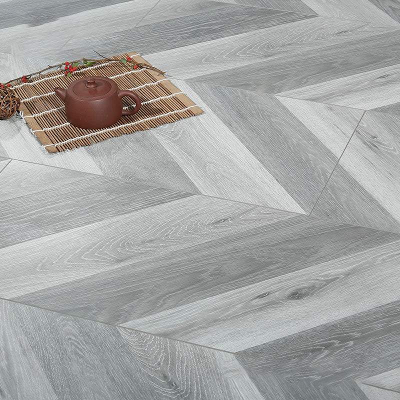 Living Room Laminate Floor Wooden Scratch Resistant Laminate Floor