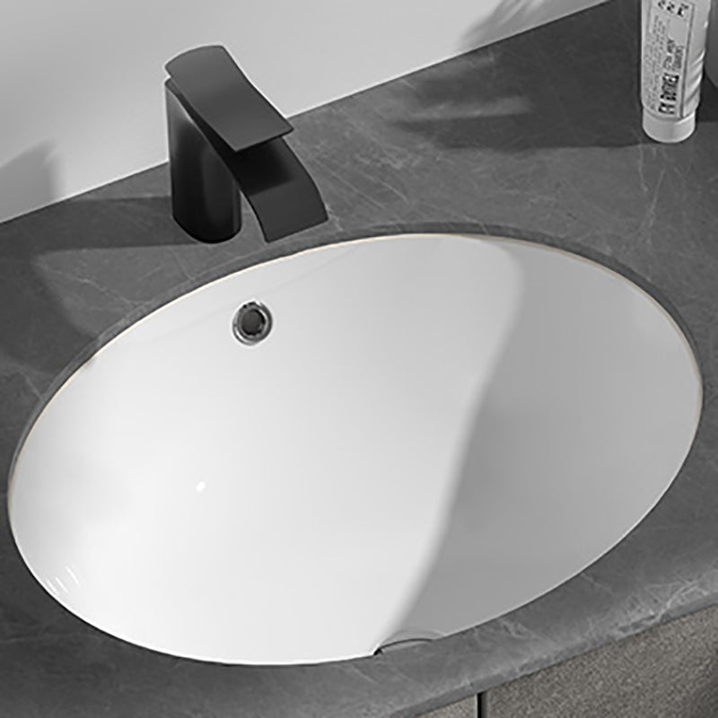 Modern Style Bathroom Sink Overflow Hole Design Undermount Ceramic Bathroom Sink