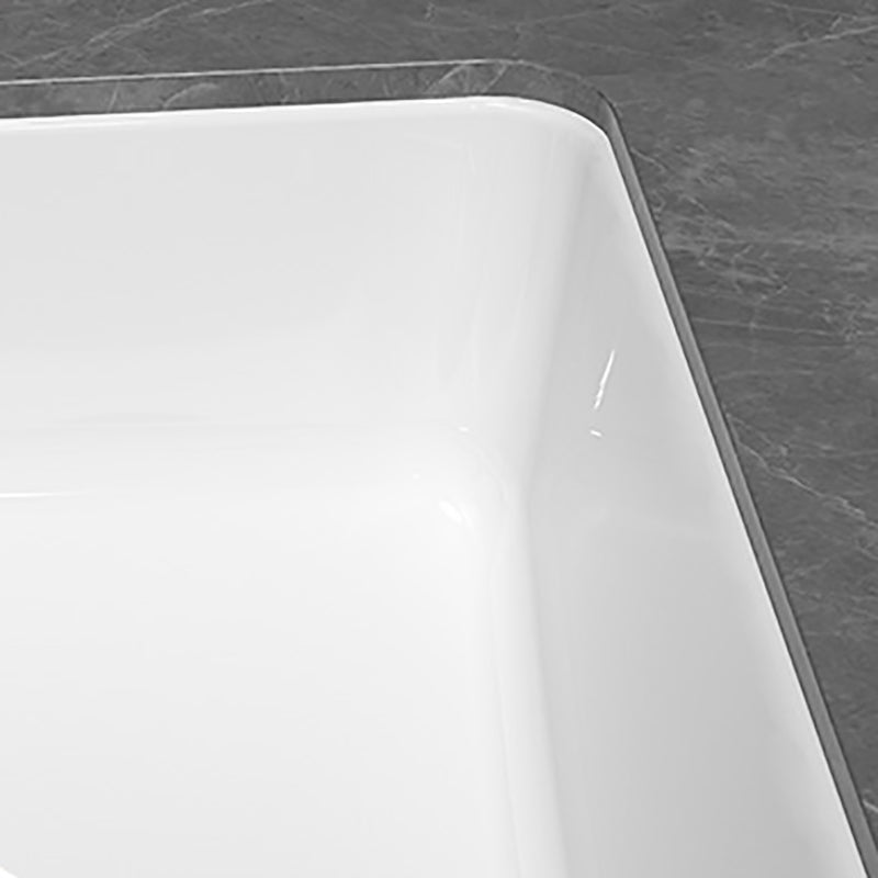 Modern Style Bathroom Sink Overflow Hole Design Undermount Ceramic Bathroom Sink