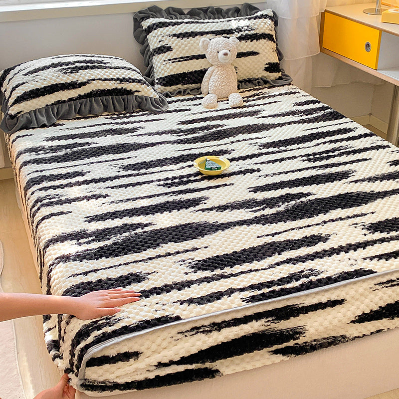 Vintage Fitted Sheet Heart Printed Fade Resistant Flannel Fitted Sheet