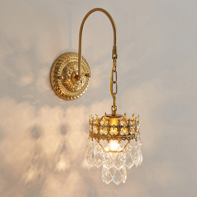 Modern Style Metal Wall Sconce Crystal Shade Wall Light for Dining Room