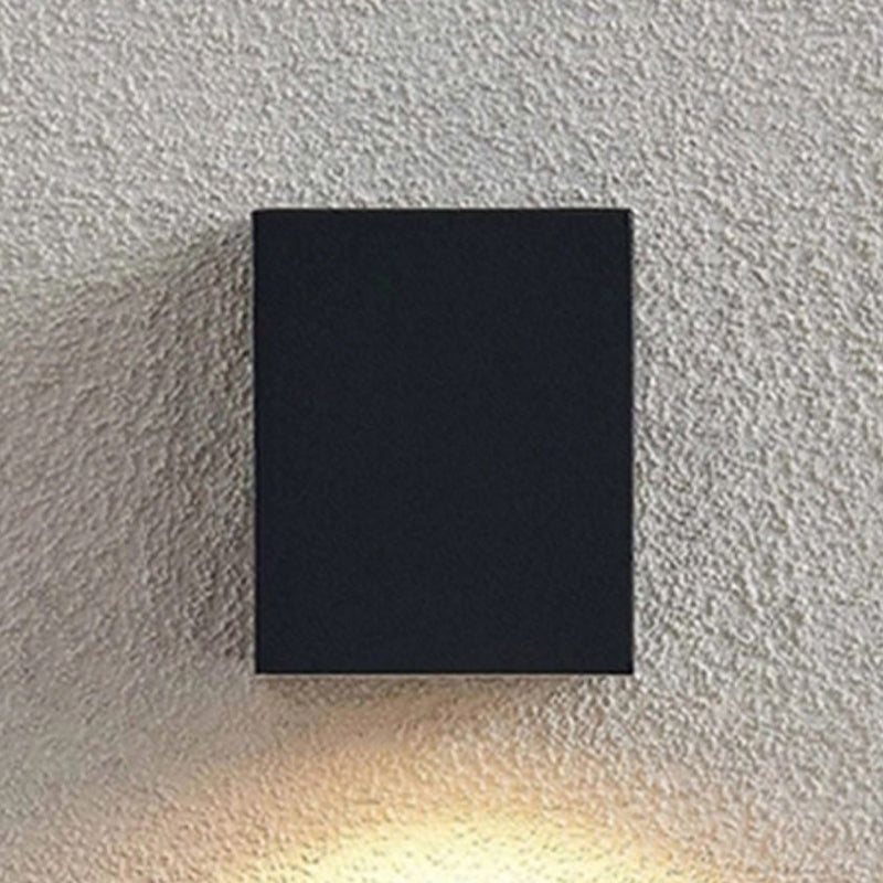Contemporary Geometric Wall Light Aluminum & Glass Wall Sconce in Black
