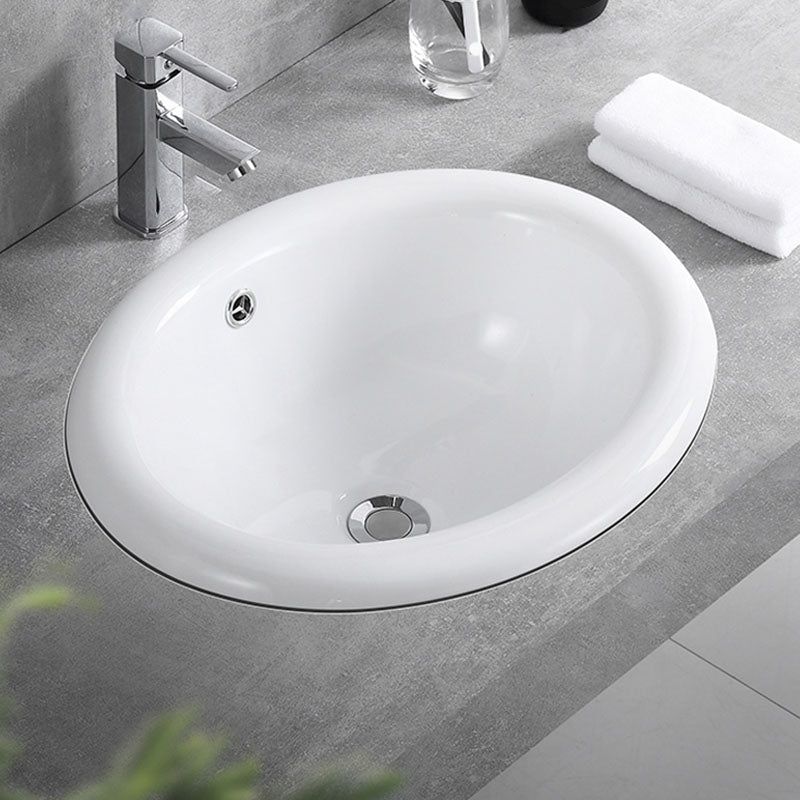 Contemporary Bathroom Sink with Overflow Porcelain Round Vessel Lavatory Sink