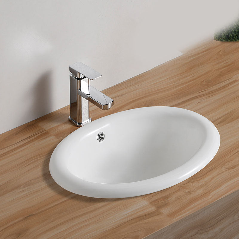Contemporary Bathroom Sink with Pop-Up Drain Porcelain Oval-Shape Undermount Bathroom Sink