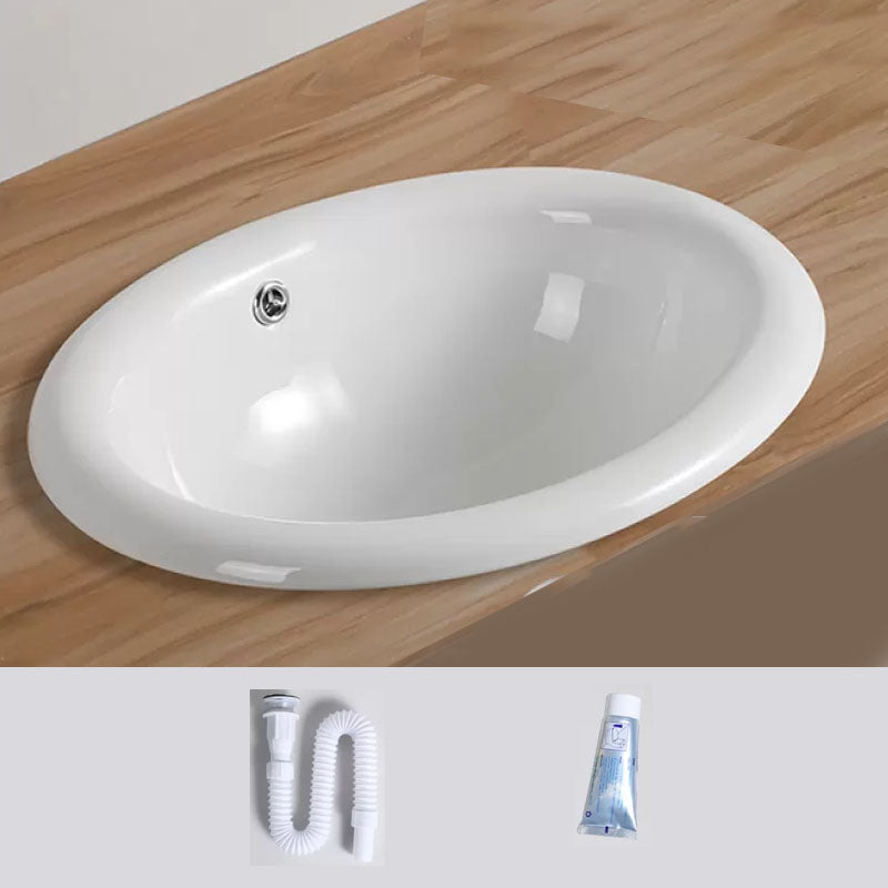 Contemporary Bathroom Sink with Pop-Up Drain Porcelain Oval-Shape Undermount Bathroom Sink