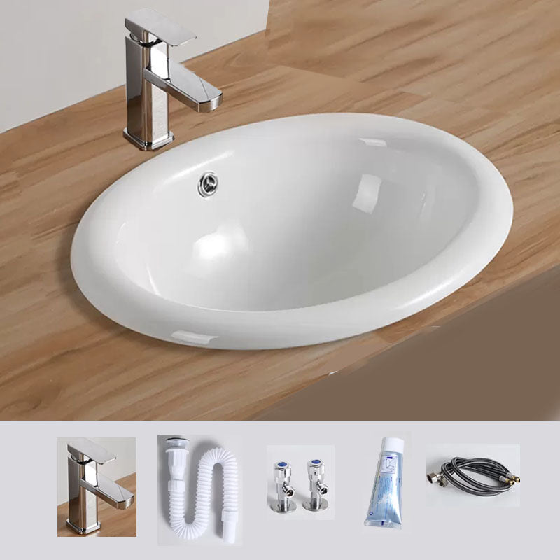 Contemporary Bathroom Sink with Pop-Up Drain Porcelain Oval-Shape Undermount Bathroom Sink