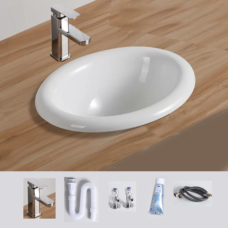 Contemporary Bathroom Sink with Pop-Up Drain Porcelain Oval-Shape Undermount Bathroom Sink