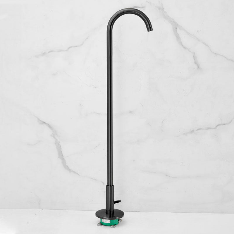 Contemporary Brass Freestanding Bathtub Faucet High Arc Bathtub Faucet