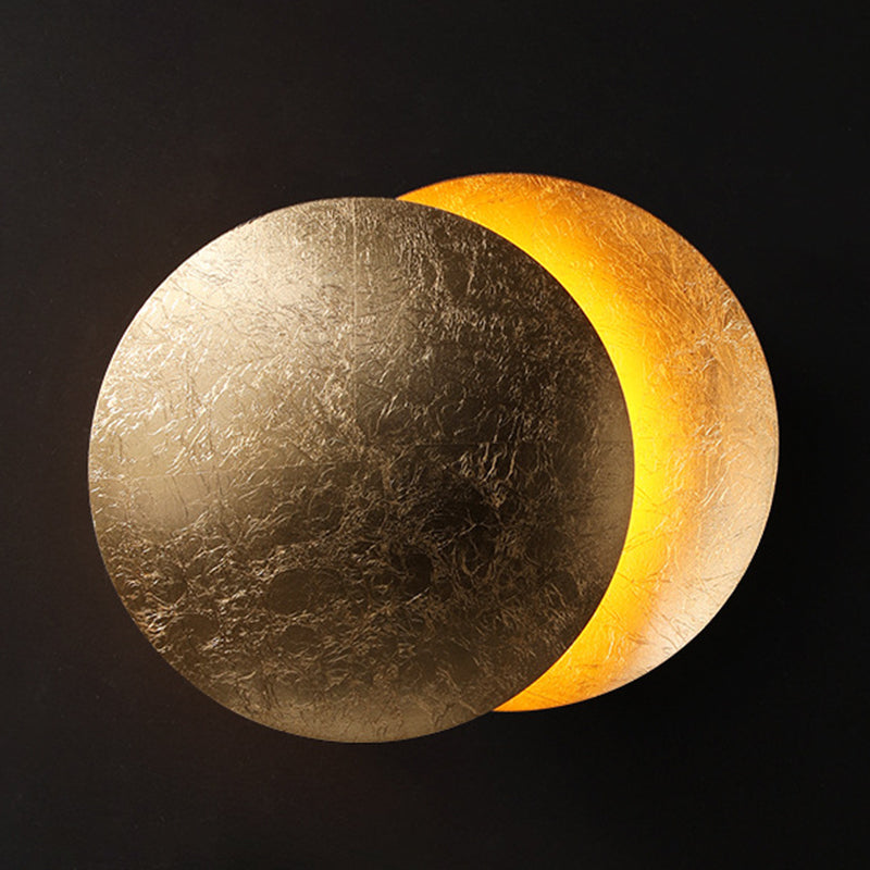 Rotatable LED Wall Sconce Post Modern Iron Round Wall Light in Gold