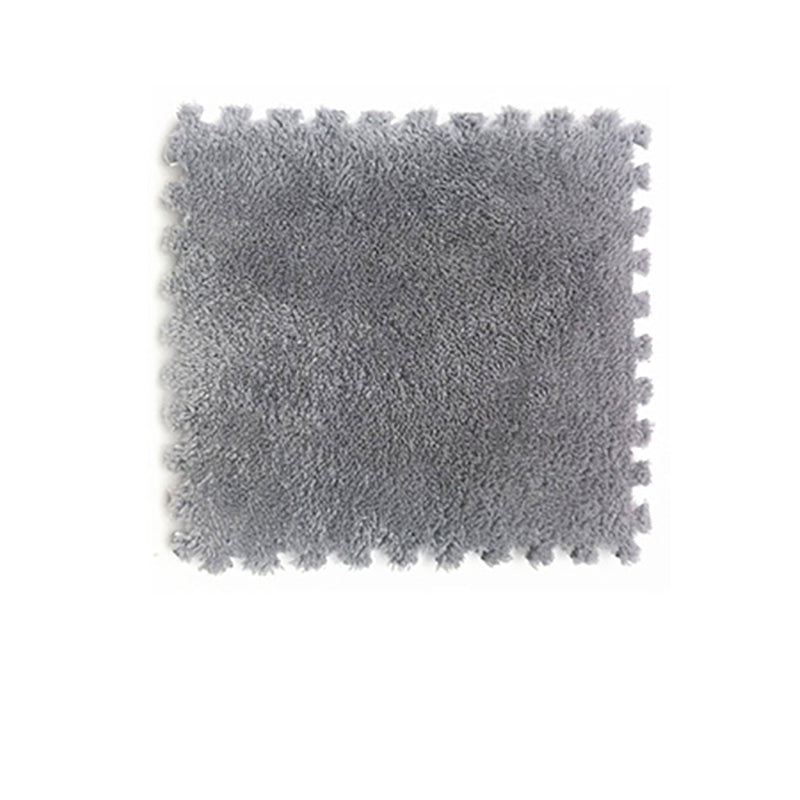 Indoor Carpet Tiles Color Block Interlocking Stain Resistant Carpet Tiles