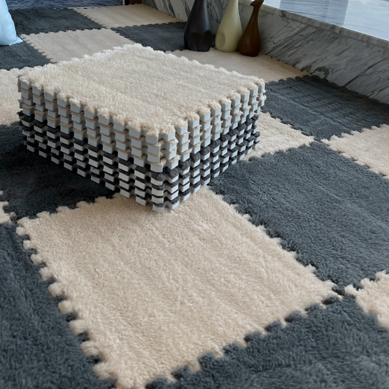 Modern Carpet Floor Tile Plush Cut Interlocking Mildew Resistant Tiles and Carpet