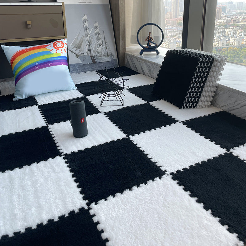 Modern Carpet Floor Tile Plush Cut Interlocking Mildew Resistant Tiles and Carpet