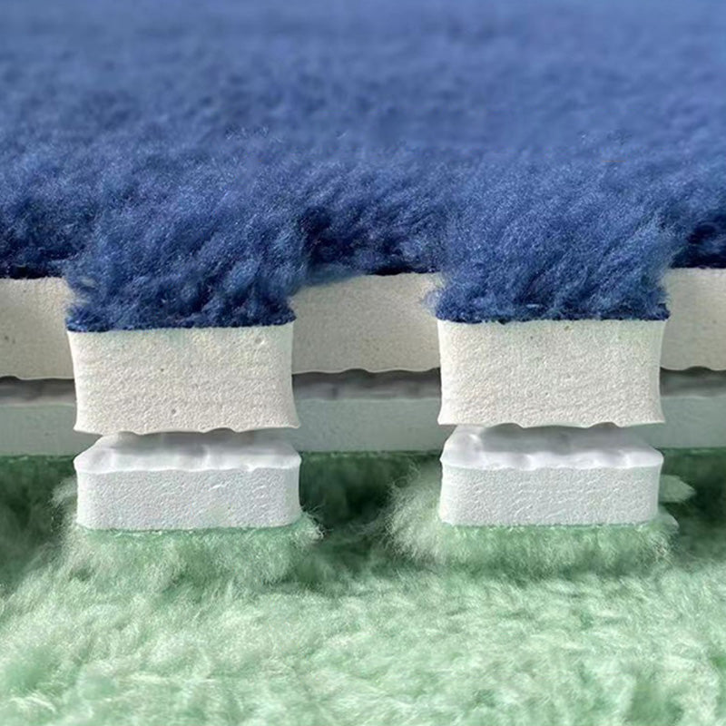 Modern Carpet Floor Tile Plush Cut Interlocking Mildew Resistant Tiles and Carpet