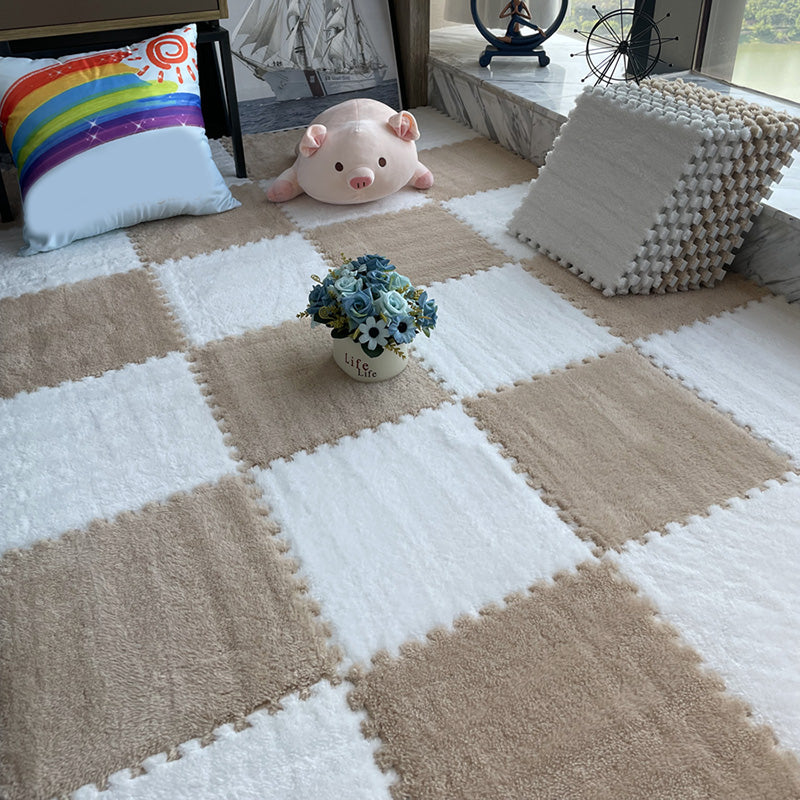 Modern Carpet Floor Tile Plush Cut Interlocking Mildew Resistant Tiles and Carpet