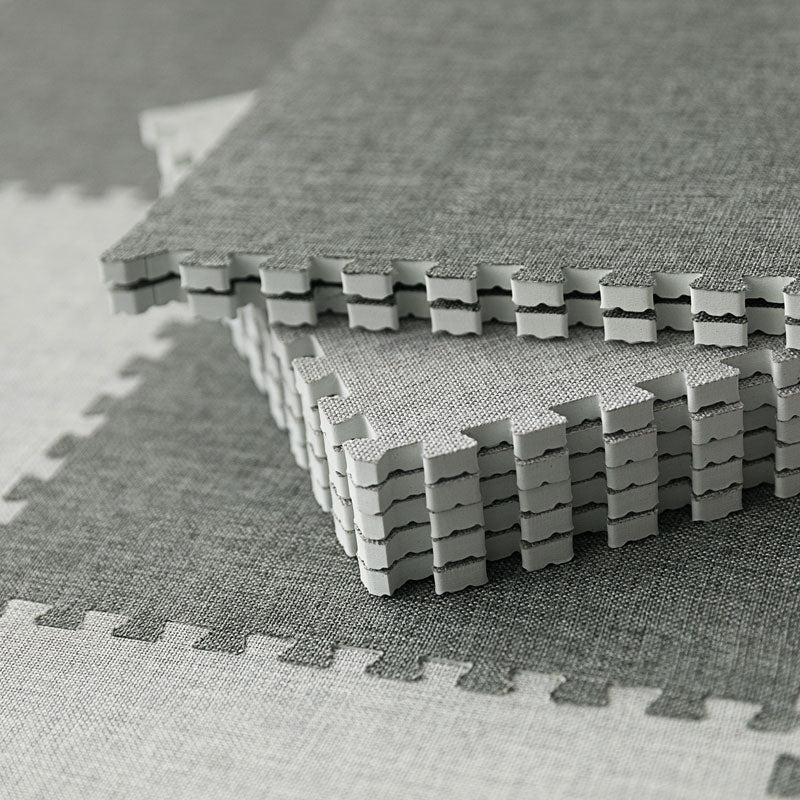 Living Room Carpet Tiles Interlocking Square Stain Resistant Carpet Tiles