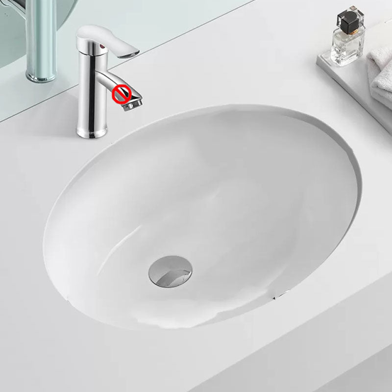 Bathroom Sink Ceramic White Round Anti-spill Sink with Faucet