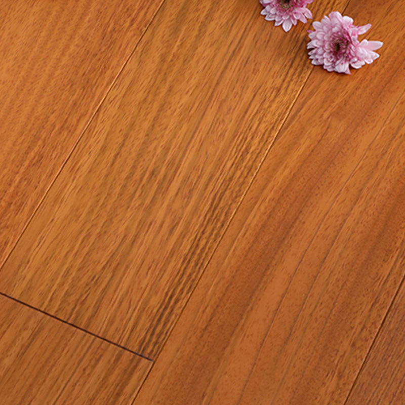 Brown Pear Wood Laminate Plank Flooring Scratch Resistant Click Lock Laminate Floor