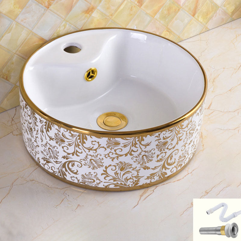 Traditional Vessel Sink Oval Porcelain with Pop-Up Drain and Faucet Vessel Lavatory Sink