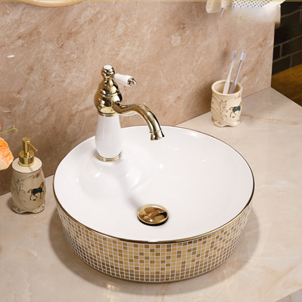 Traditional Bathroom Sink Porcelain Round Vessel Lavatory Sink with Pop-Up Drain