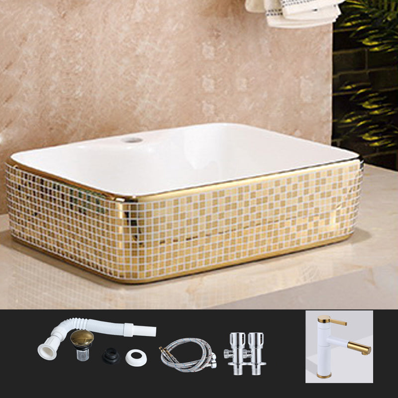Traditional Bathroom Sink Porcelain Round Vessel Lavatory Sink with Pop-Up Drain
