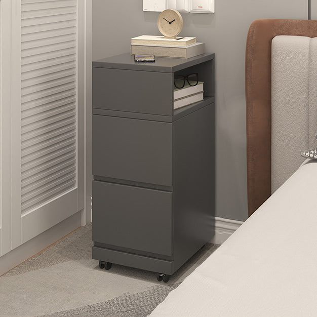 Contemporary Double Dresser Rubber Wood Horizontal Storage Chest Dresser for Bedroom