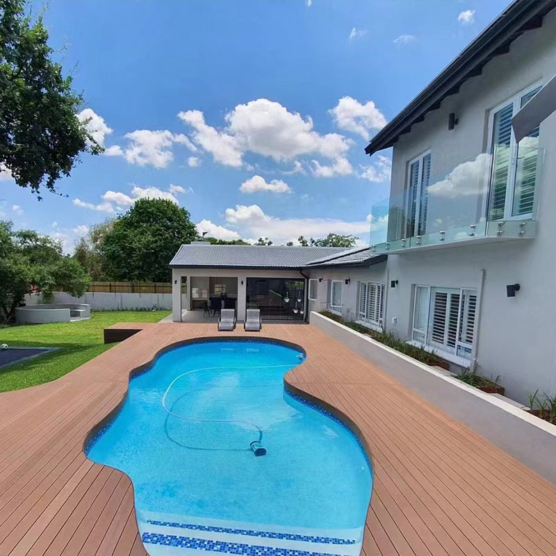 Outdoors Plastic Wood Laminate Plank Flooring Slip Resistant Laminate Floor