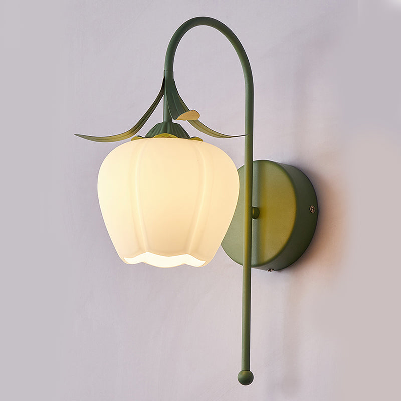 Modern Simple Wall Light Frosting Iron Flower Shape Wall Lamp for Bedroom
