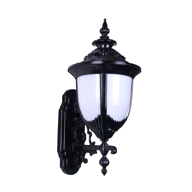 Iluminación de montaje en la pared de Urna de la granja 1 bombilla lámpara de pared de plástico lechosa apliques en negro para el patio