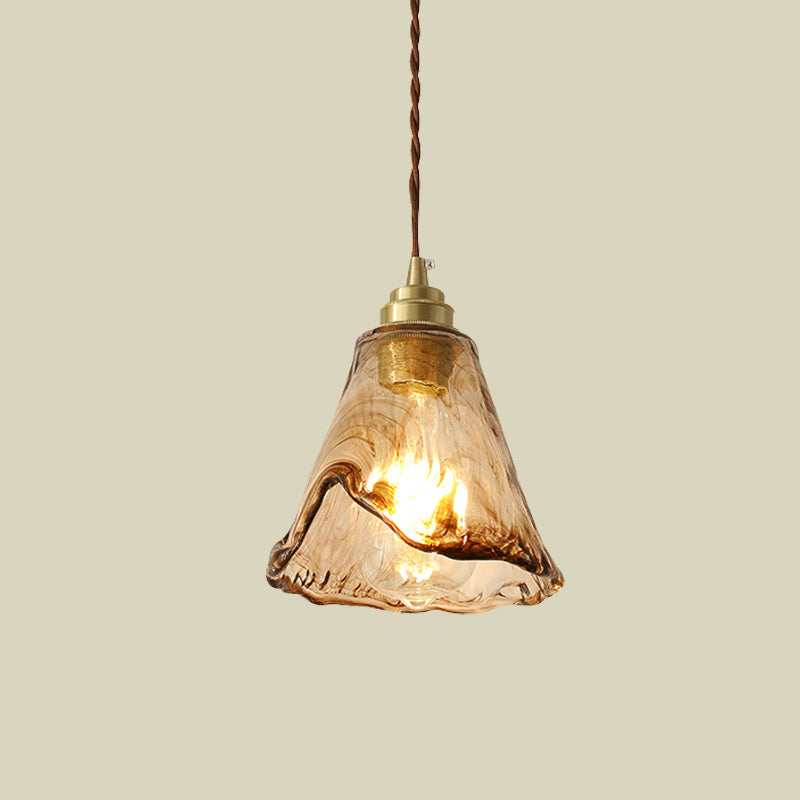 Modernisme Plafond floral Light Light Amber Glass onduled 1-Bulb Bedroom Drop Lampe en laiton