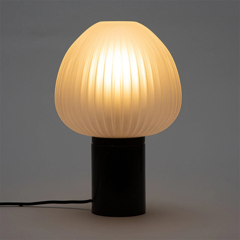 Lait blanc Prismatic Glass Onion Desk Light Modern LED Black Table Lampe pour chambre à coucher